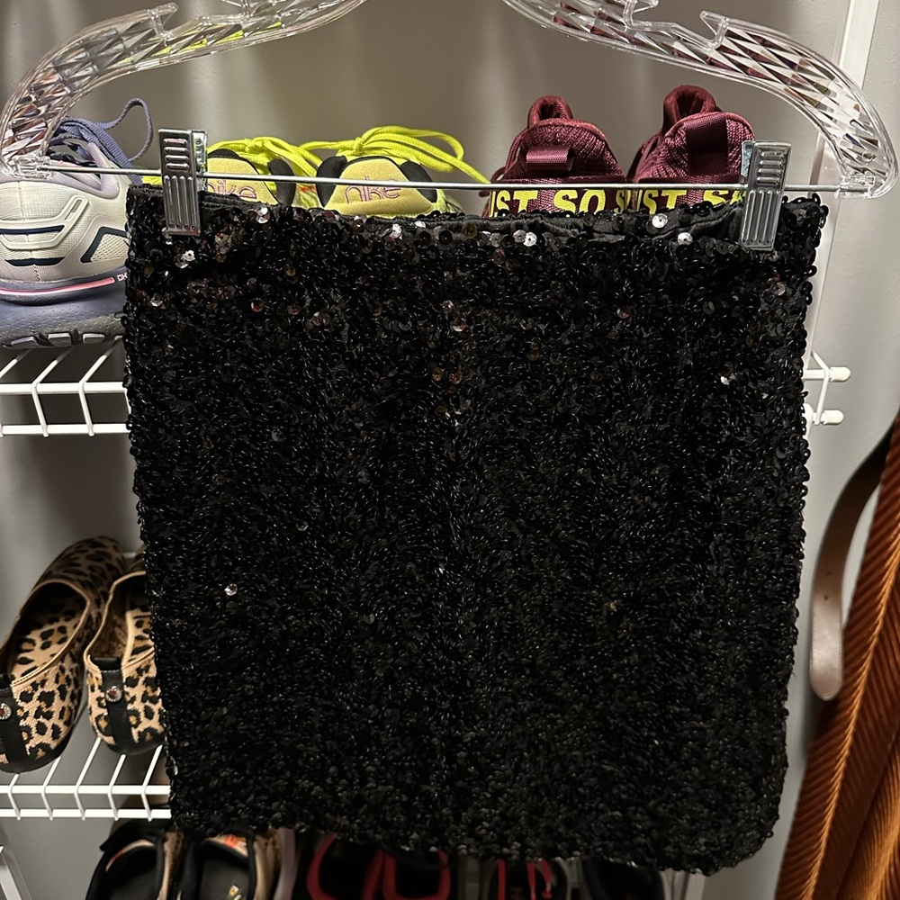 Chic Black Sequin Mini Skirt